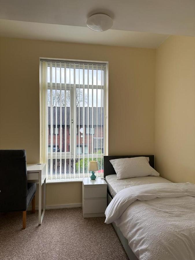 Rooms 7 Minutes From Etihad 맨체스터 외부 사진